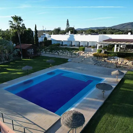 לינה וארוחת בוקר Quinta Saleiro 4*